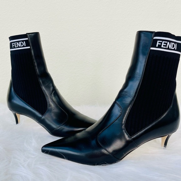 New FENDI Roma Rockoko Black Stretch Boot with Kitten Heel Size 38 - Picture 1 of 16